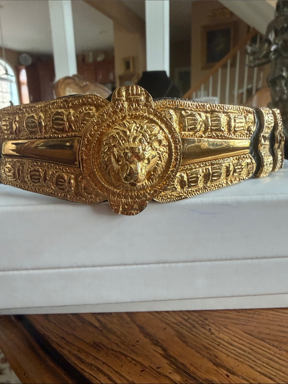🔥Judith LeiberGold Lion Head SignedSnakeSkinAdjustableNavyBlueBelt PristineAsNEW